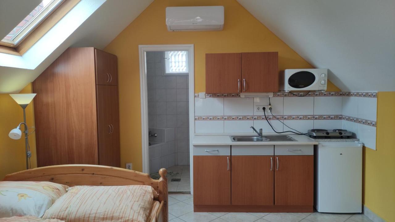 Liget Apartman Balatonfoldvar Exterior photo